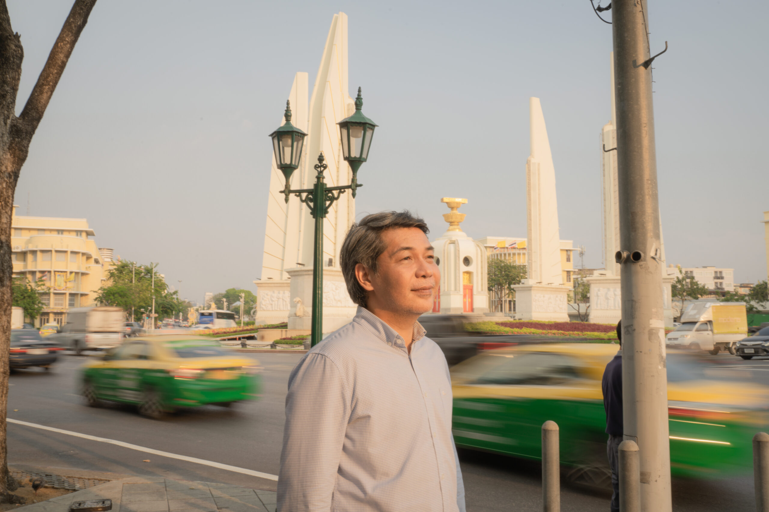 "The design of the Democracy Monument is overflowing with symbolism, especially in terms of numerological signification. For instance, the turret contains 6 gates decorated with swords and Buddha images, referring to the 6 principles of freedom, peace, education, equality, economy, and unity."
